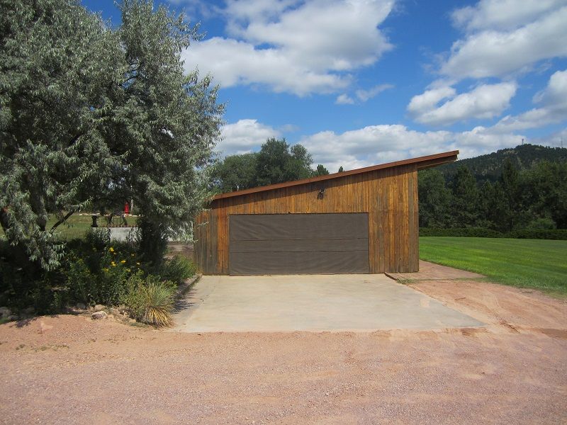 549 Cold Brook Ave, Hot Springs, SD 57747